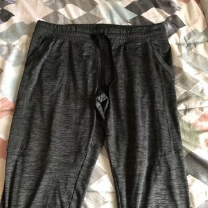 Black jogging pants